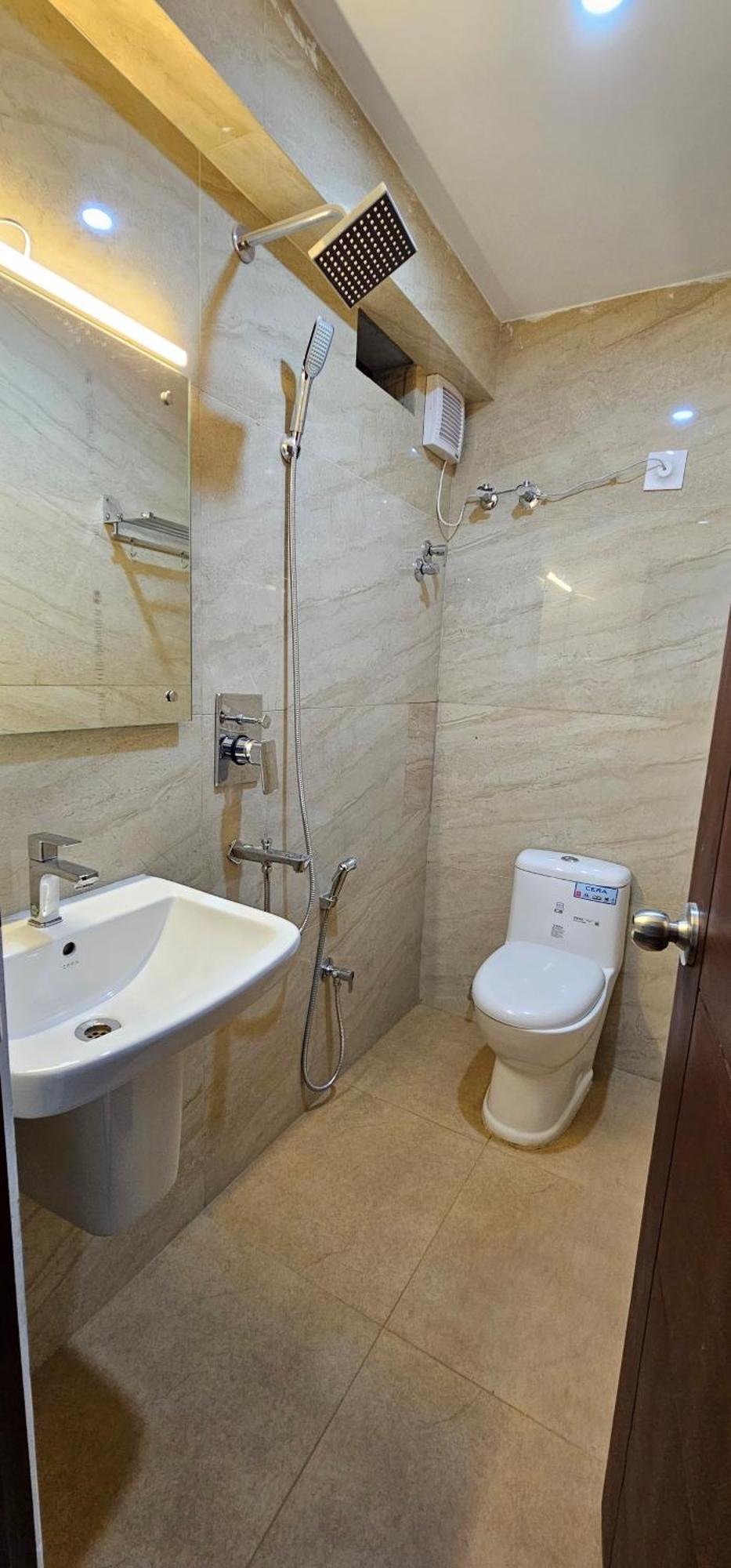 Blueway Residency Downtown Hotel Thiruvananthapuram Esterno foto