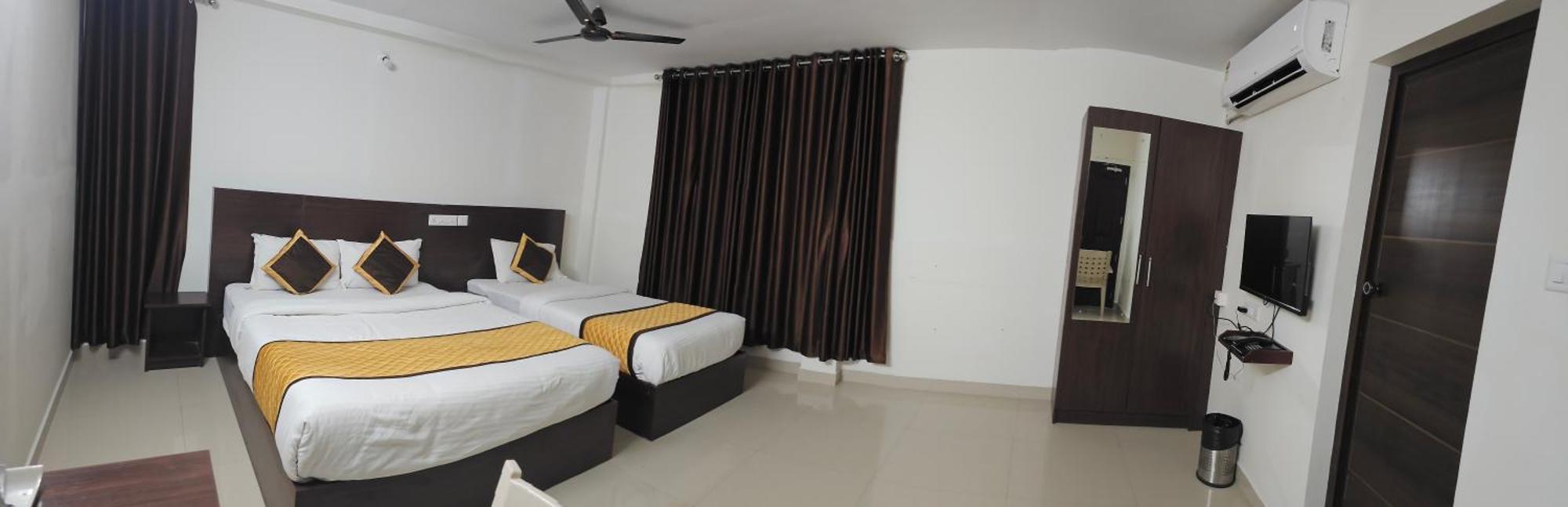 Blueway Residency Downtown Hotel Thiruvananthapuram Esterno foto