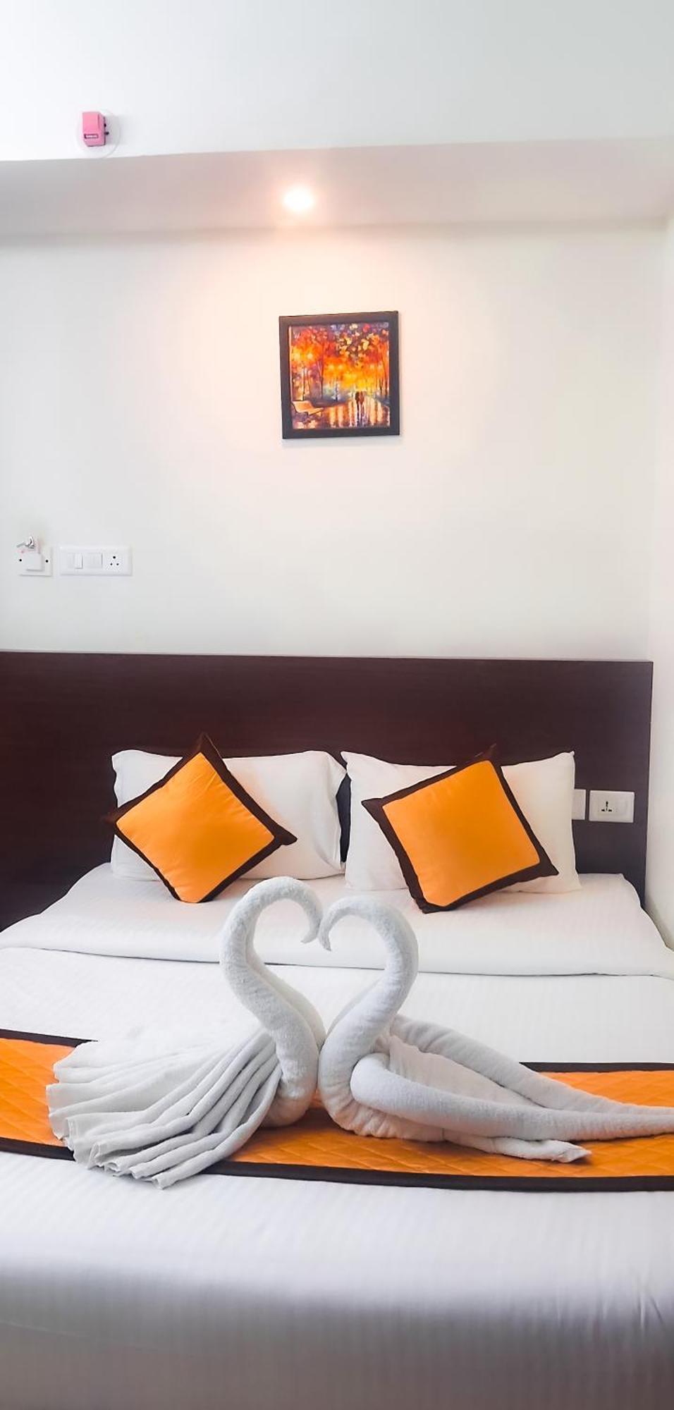Blueway Residency Downtown Hotel Thiruvananthapuram Esterno foto
