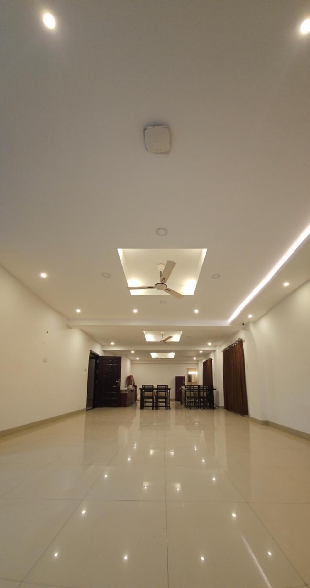 Blueway Residency Downtown Hotel Thiruvananthapuram Esterno foto