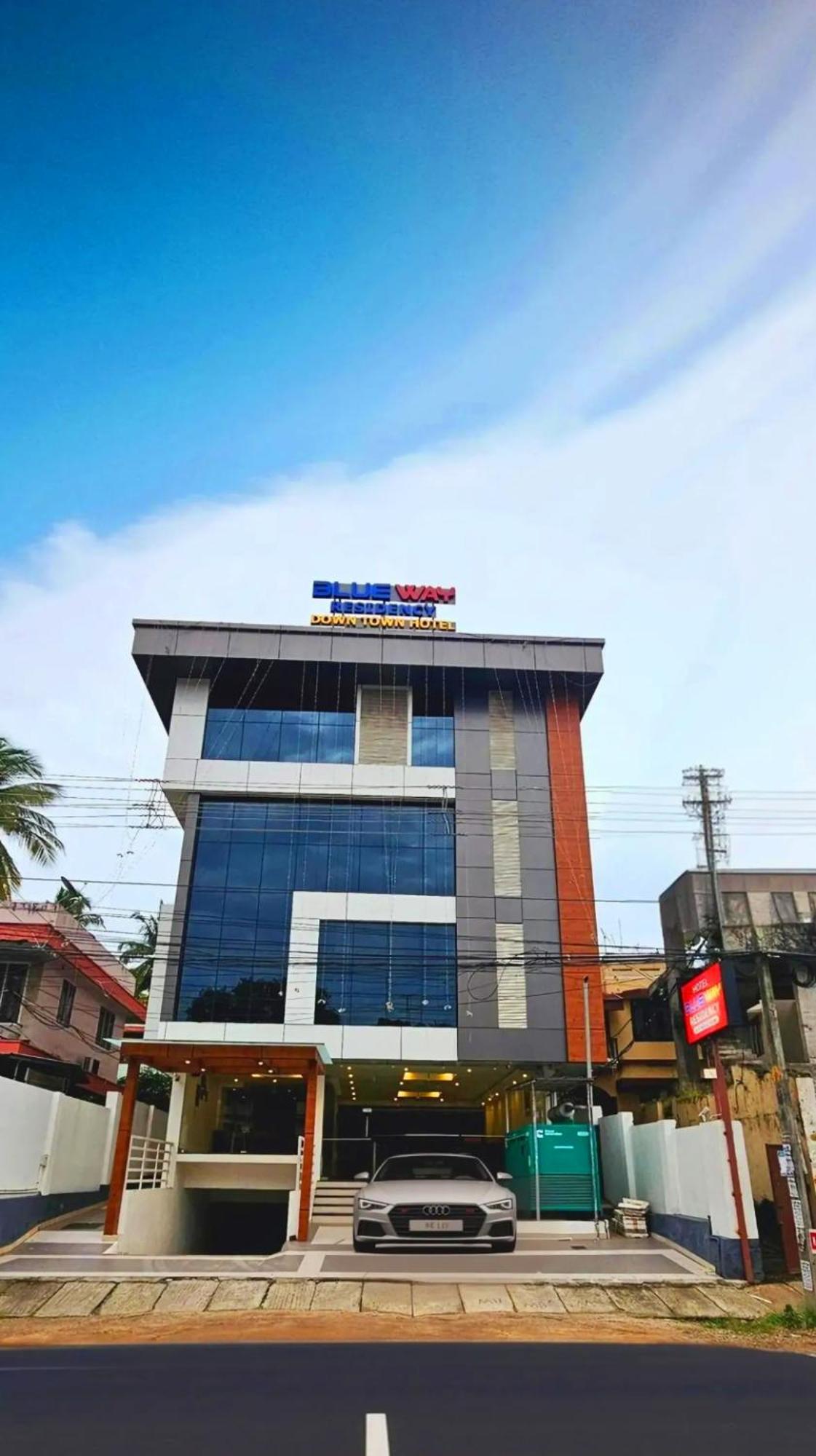 Blueway Residency Downtown Hotel Thiruvananthapuram Esterno foto